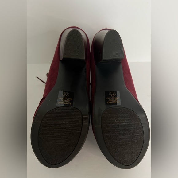 New~Burgundy Ankle Booties Sz 7.5M, by Soda - Picture 11 of 11